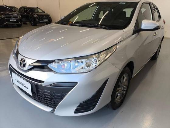 TOYOTA YARIS 1.5 16V FLEX XL PLUS CONNECT MULTIDRIVE TOYOTA YARIS 1.5 16V FLEX XL PLUS CONNECT MULTIDRIVE